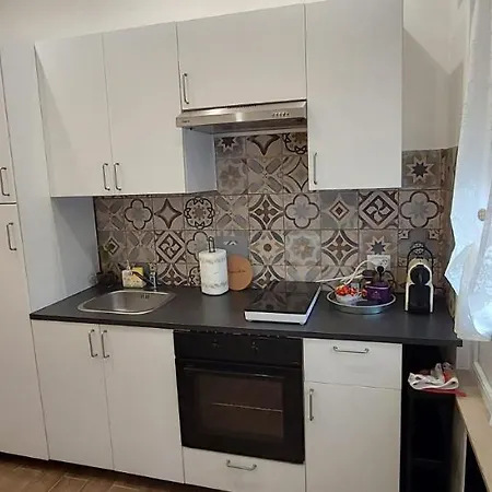 La Porta 8 Bed & Breakfast *