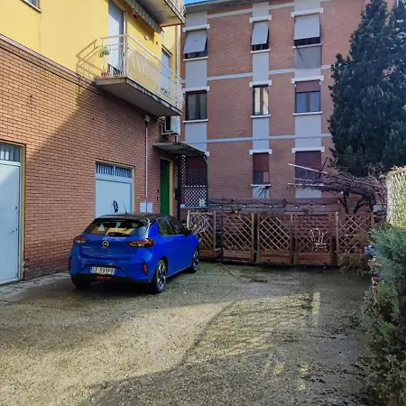 B&B La Porta 8 - Relax Vicino Parma 3*