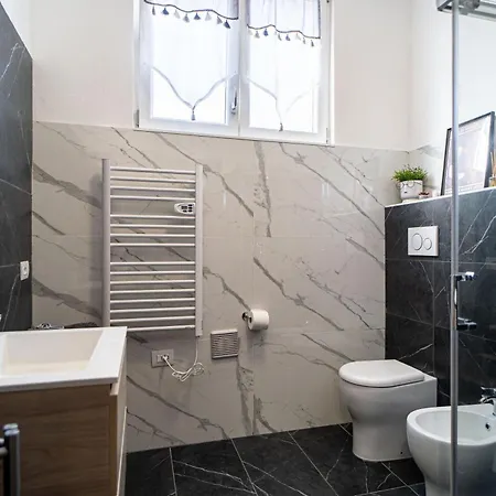 La Porta 8 - Relax Vicino Parma Отель типа 